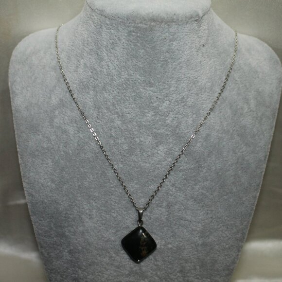 Jewelry - Natural Moss Agate Square Pendant Necklace – Unique Earthy Stone Jewelry